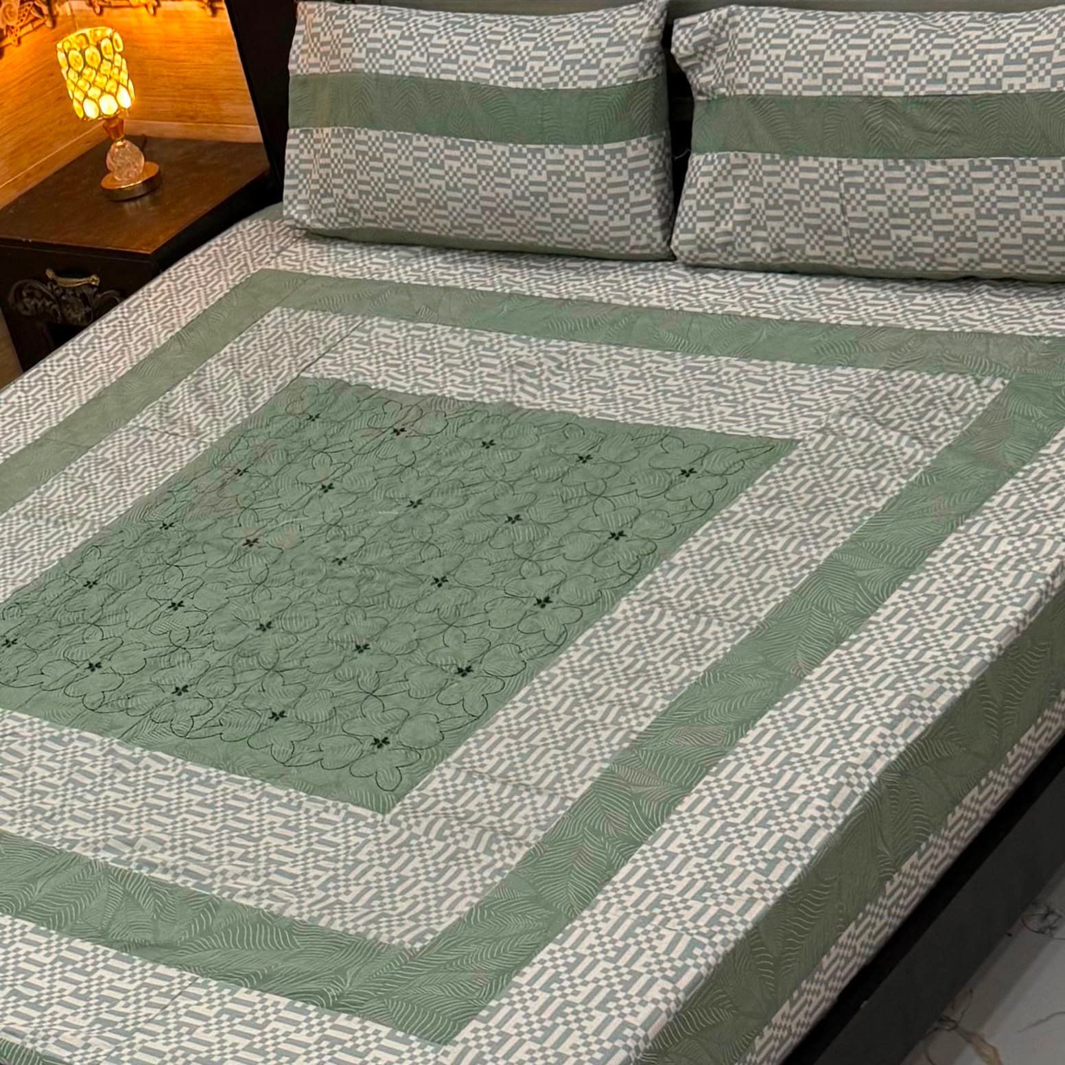 Luxury Printed Cotton Bedsheet Set - Design 18