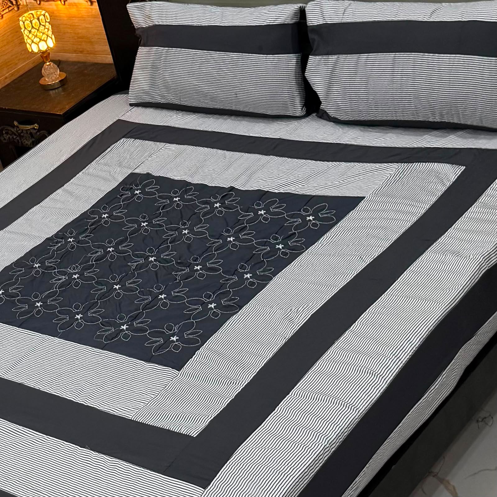 Luxury Printed Cotton Bedsheet Set - Design 19