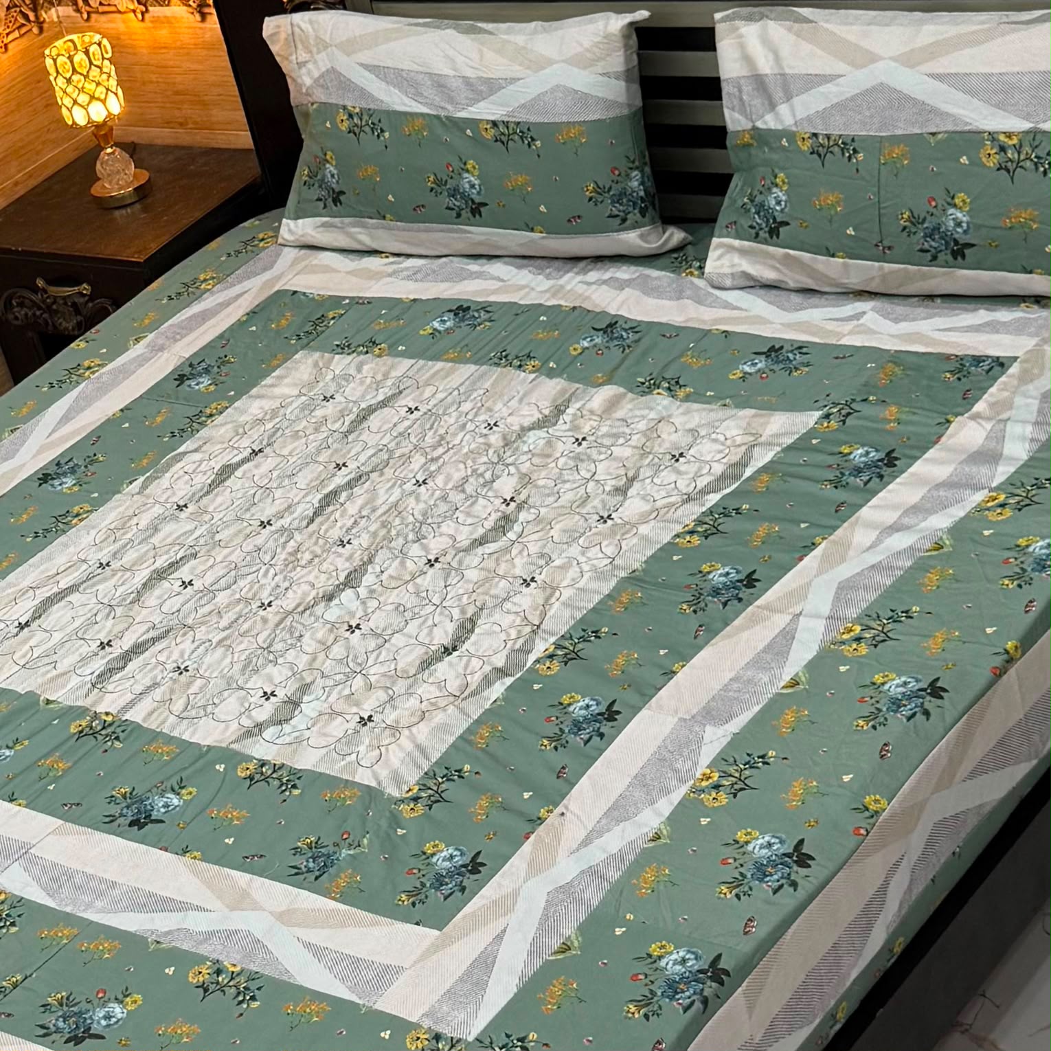 Luxury Printed Cotton Bedsheet Set - Design 21