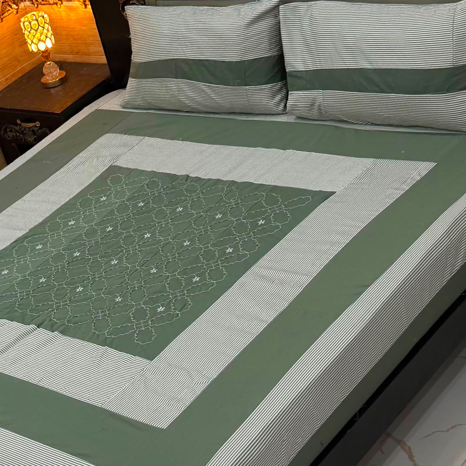 Luxury Printed Cotton Bedsheet Set - Design 24